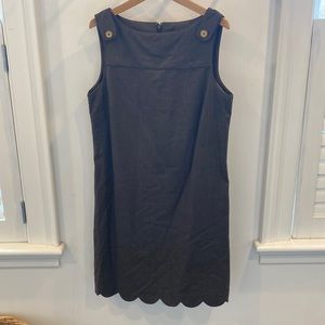 Lilly Pulitzer Charcoal Grey Shift Dress w Scalloped Hem & Button Detail. 10.